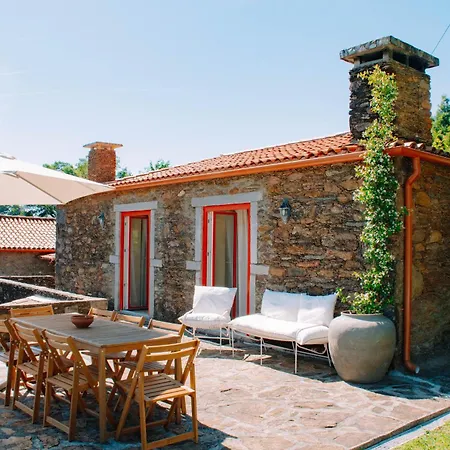 Just Like - Casa Da Raposa Caminha