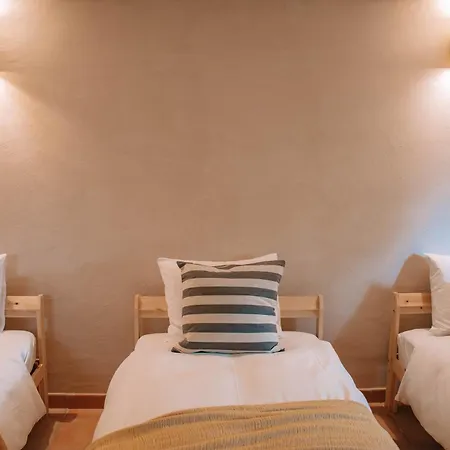 Just Like - Casa Da Raposa * 卡米尼亚